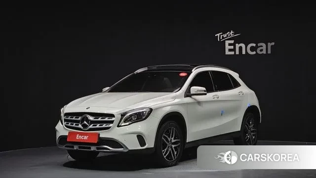 Mercedes-Benz GLA-Class X156 2018 Белый из Кореи