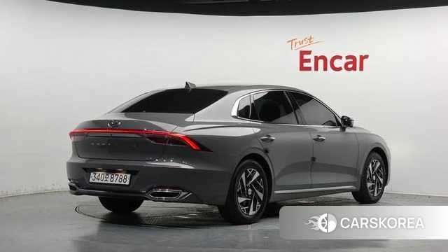 Hyundai The New Grandeur IG Hybrid 2021 Серебристо-серый из Кореи