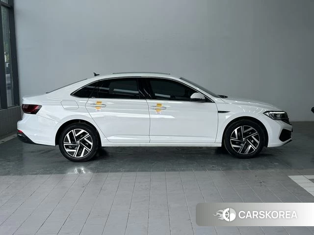 Volkswagen Sagitar 2025 Белый из Китая