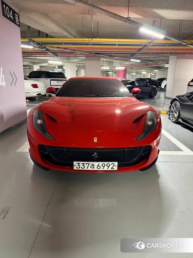 Ferrari 812 Superfast 2020 Красный из Кореи