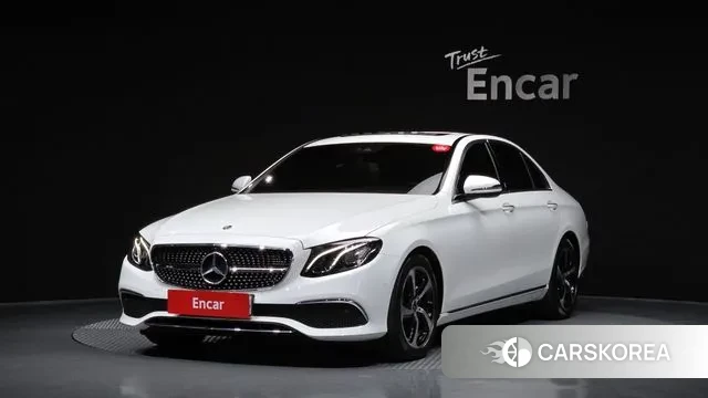 Mercedes-Benz E-Class W213 2019 Белый из Кореи