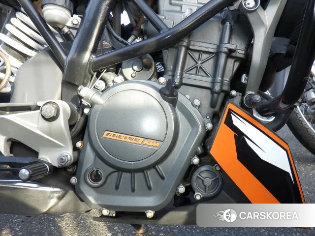 Engine photo