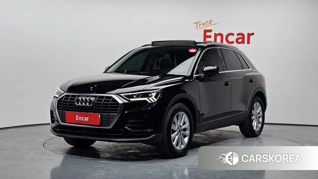 Audi Q3 (F3) 2022 Черный из Кореи