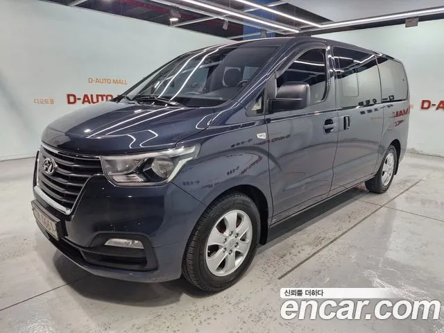 Hyundai The New Grand Starex 2018 Серый из Кореи