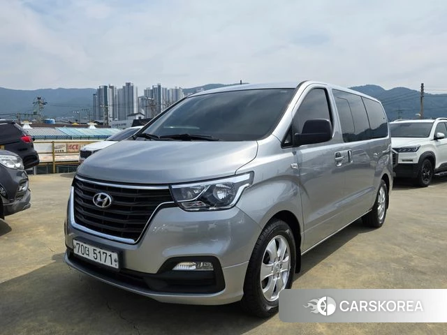 Hyundai The New Grand Starex 2020 Серебристо-серый из Кореи