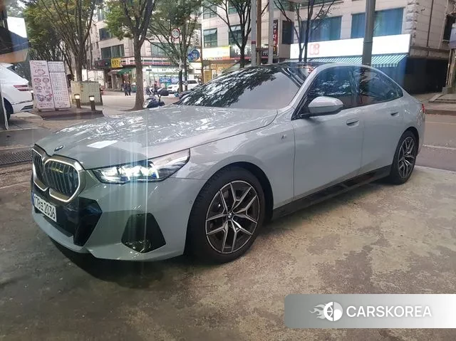 BMW 5 Series (G30) 2024 Белый из Кореи