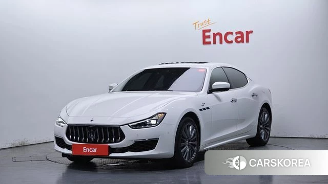 Maserati Ghibli 2022 Белый из Кореи