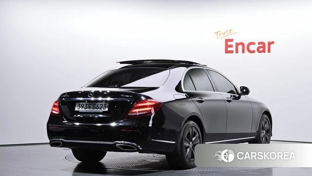 Mercedes-Benz E-Class W213 2019 Черный из Кореи