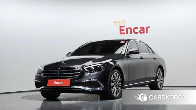 Mercedes-Benz E-Class W213 2022 Серый из Кореи