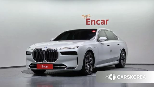 BMW 7 Series (G70) 2023 Белый из Кореи