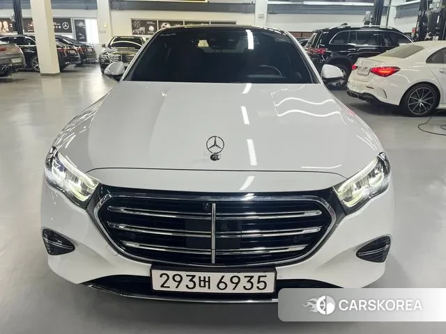 Mercedes-Benz E-Class W214 2024 Белый из Кореи