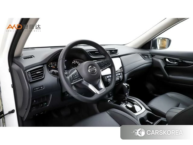 Nissan Qijun 2025 Белый из Китая