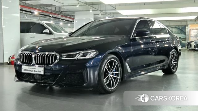 BMW 5 Series (G30) 2023 Черный из Кореи