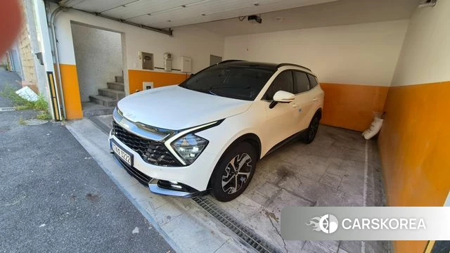 Kia Sportage 5th Generation Hybrid 2023 Белый из Кореи