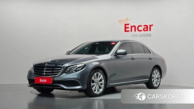 Mercedes-Benz E-Class W213 2018 Серый из Кореи