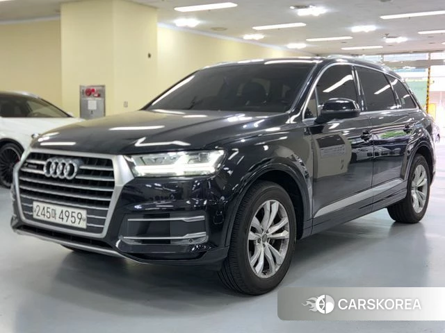 Audi Q7 (4M) 2019 Черный из Кореи