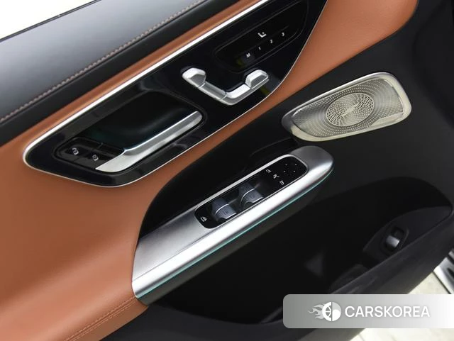 Mercedes-Benz GLC 2024 Черный из Китая