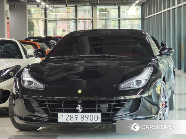 Ferrari GTC4 Russo 2019 Черный из Кореи