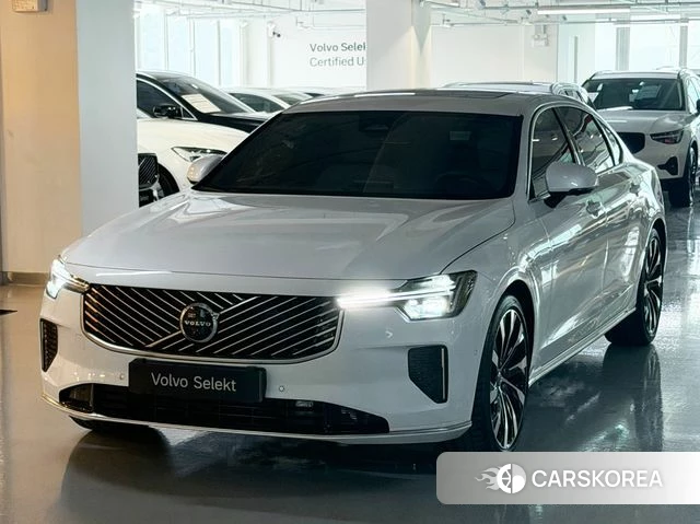 Volvo S90 2025 Белый из Кореи