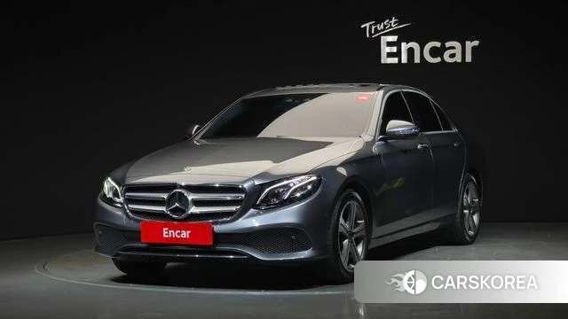 Mercedes-Benz E-Class W213 2018 Серый из Кореи