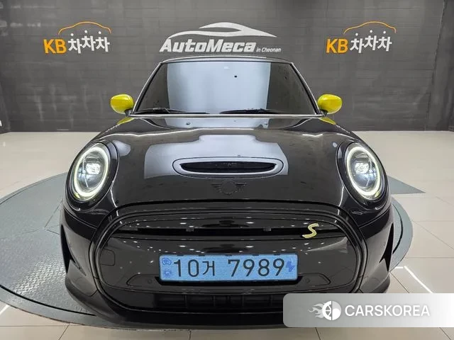 Mini Cooper Electric 2022 Черный из Кореи