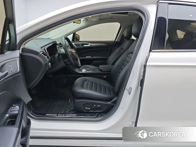 Ford Mondeo PHEV 2020 Белый из Китая
