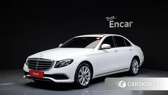 Mercedes-Benz E-Class W213 2019 Белый из Кореи