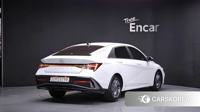 Hyundai The New Avante (CN7) 2023 Белый из Кореи