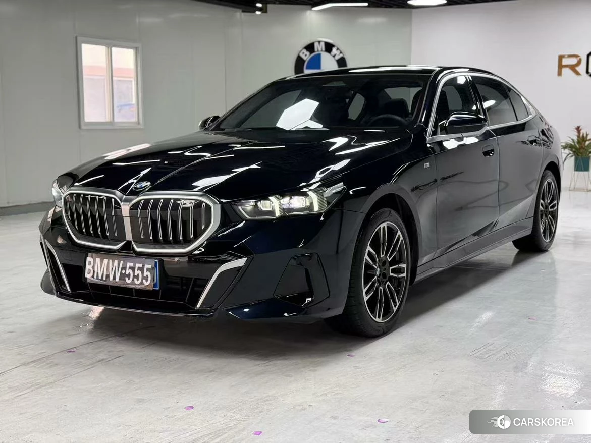 BMW 5 series 2024 Черный из Китая