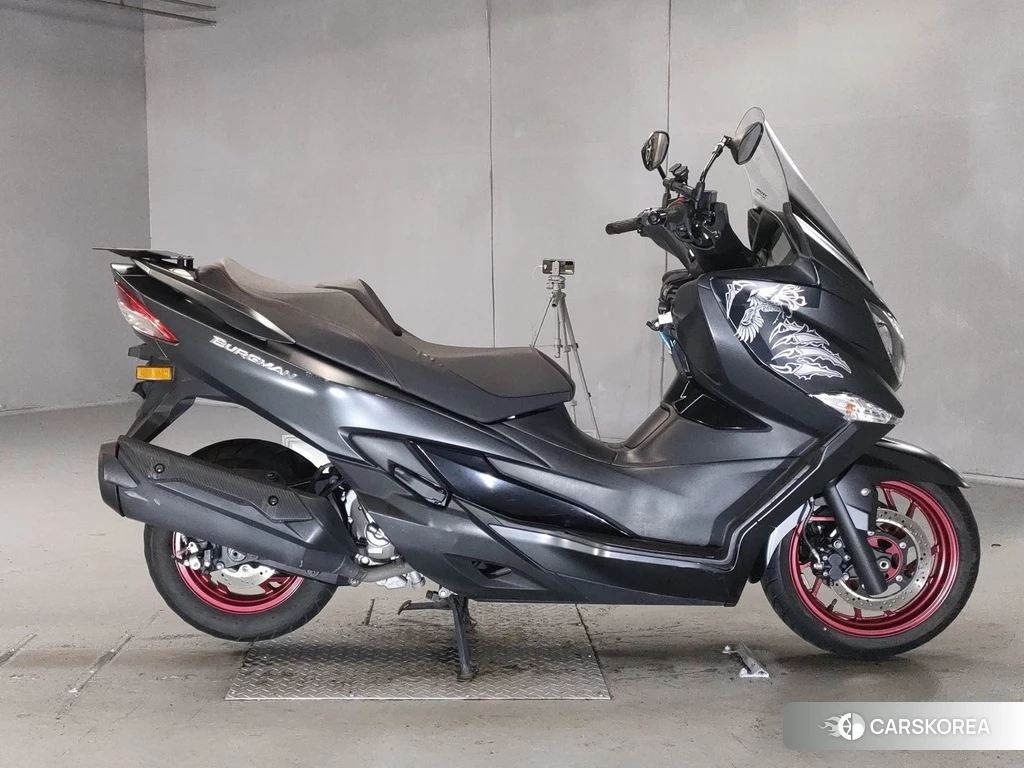 Проданный Suzuki BURGMAN 400 2017 из Японии, фото 2