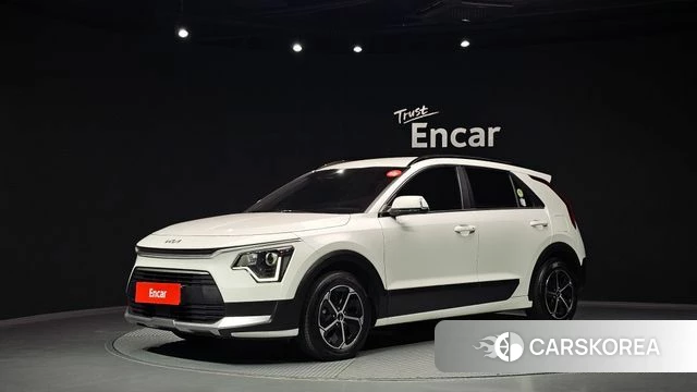 Kia Di Ol Nu Niro 2023 Белый из Кореи