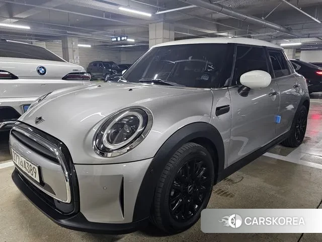 Mini Cooper 2024 Серебряный из Кореи