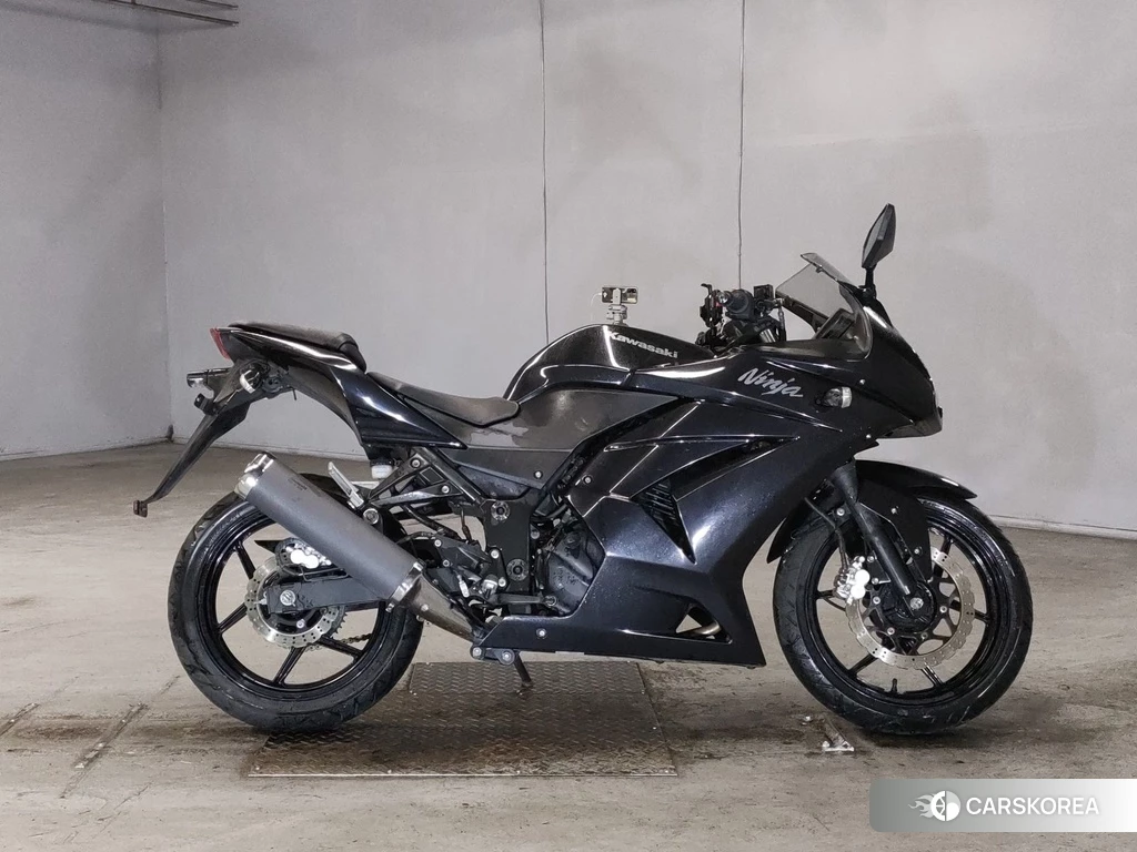 Проданный Kawasaki NINJA 250R id 4149009 из Японии