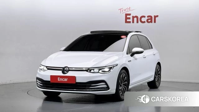 Volkswagen Golf 8th Generation 2022 Белый из Кореи