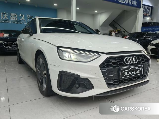 Audi A4L 2023 Белый из Китая