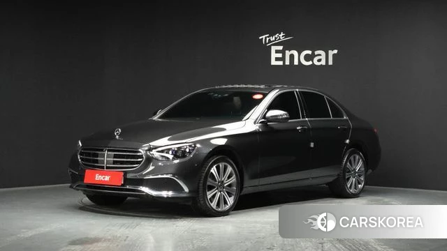Mercedes-Benz E-Class W213 2023 Серый из Кореи