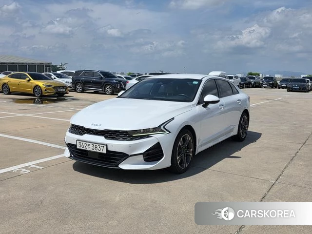 Kia K5 3rd generation 2023 Белый из Кореи