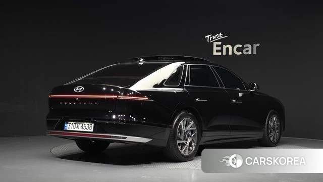 Hyundai Grandeur (GN7) 2023 Черный из Кореи