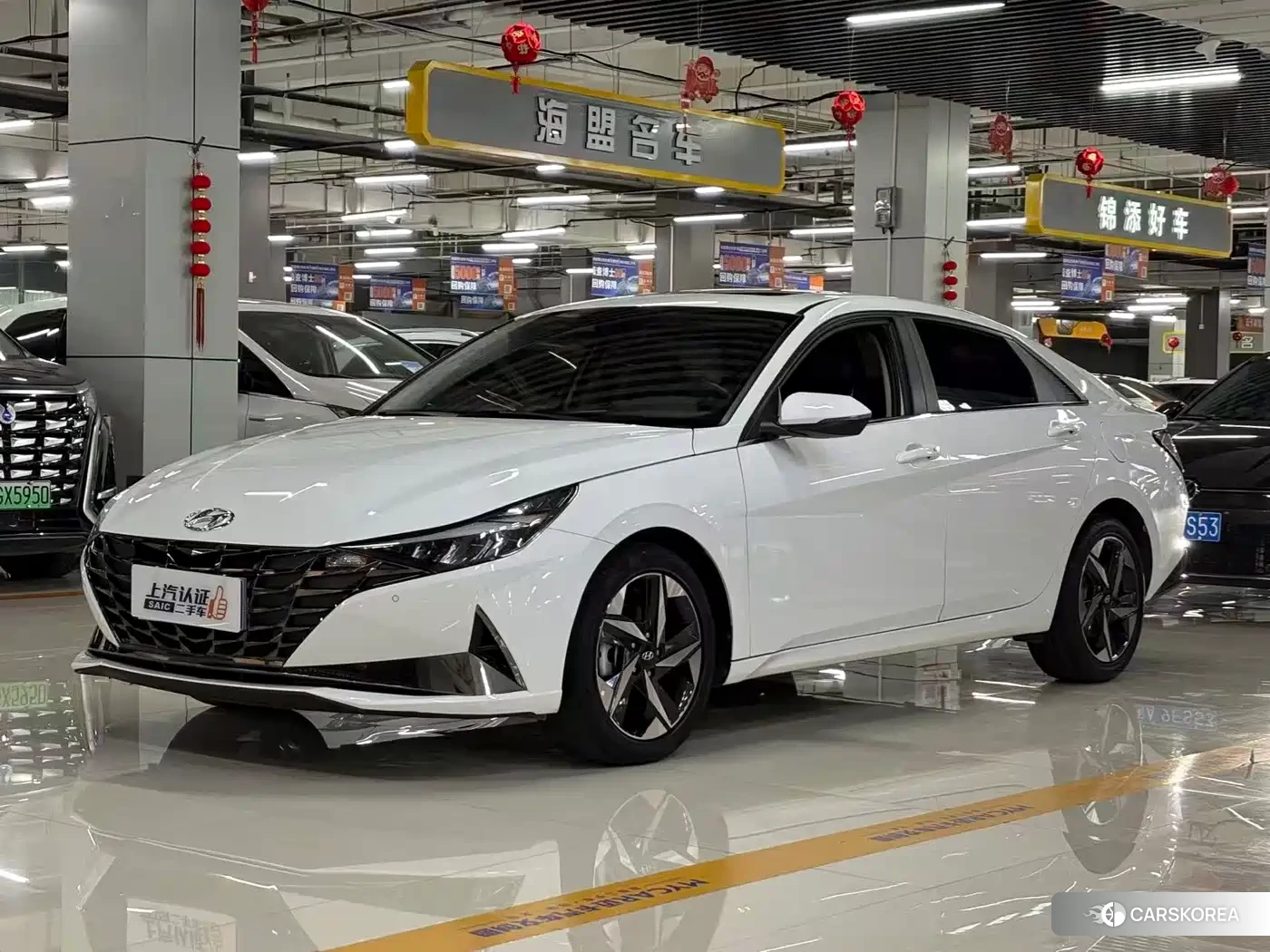 Hyundai Elantra 2023 Белый из Китая
