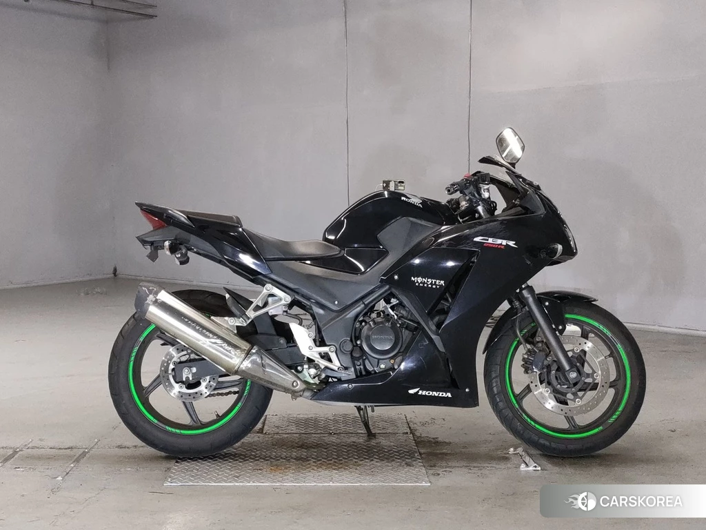 Проданный Honda CBR250R 2015 из Японии, фото 2