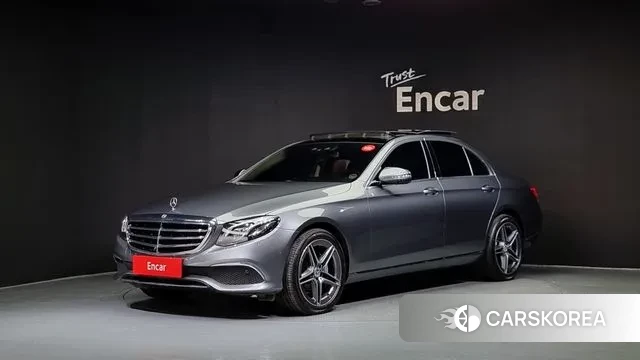 Mercedes-Benz E-Class W213 2019 Серый из Кореи