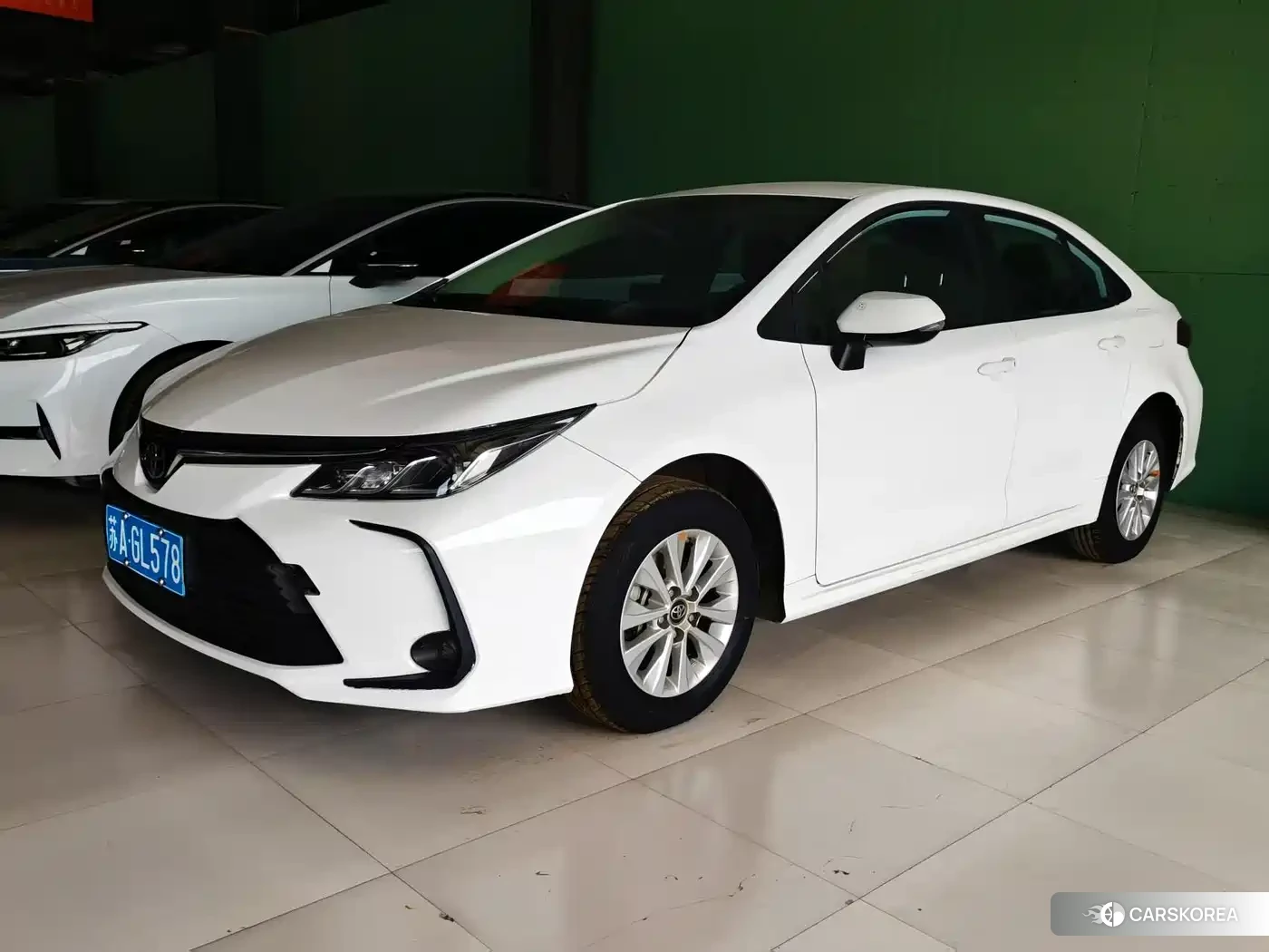 Toyota Corolla 2023 Белый из Китая