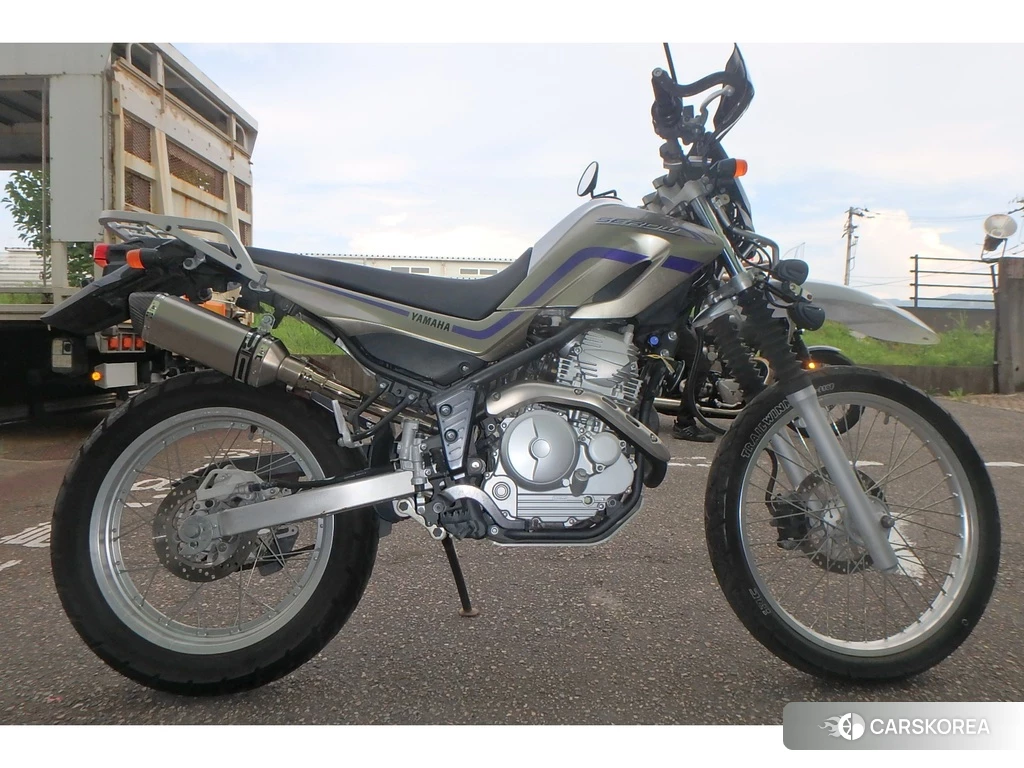 Проданный Yamaha SEROW 250 2011 из Японии