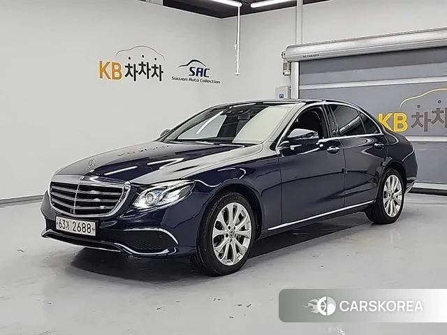 Mercedes-Benz E-Class W213 2018 Синий из Кореи