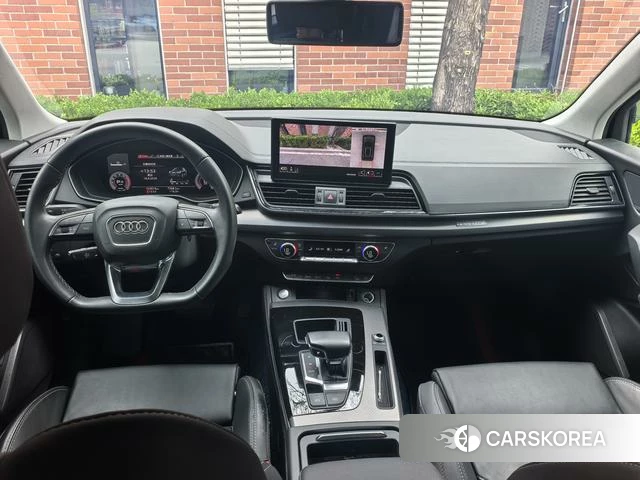 Audi Q5L 2022 Синий из Китая