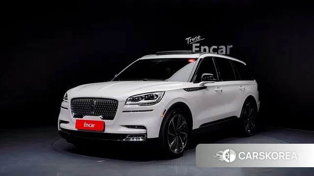 Lincoln Aviator 2nd generation 2021 Белый из Кореи