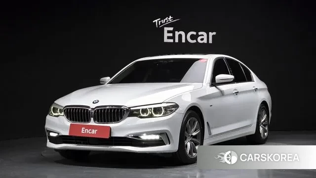 BMW 5 Series (G30) 2018 Белый из Кореи