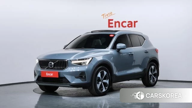 Volvo XC40 2023 Небесно-голубой из Кореи