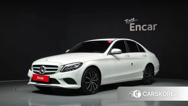 Mercedes-Benz C-Class W205 2019 Белый из Кореи