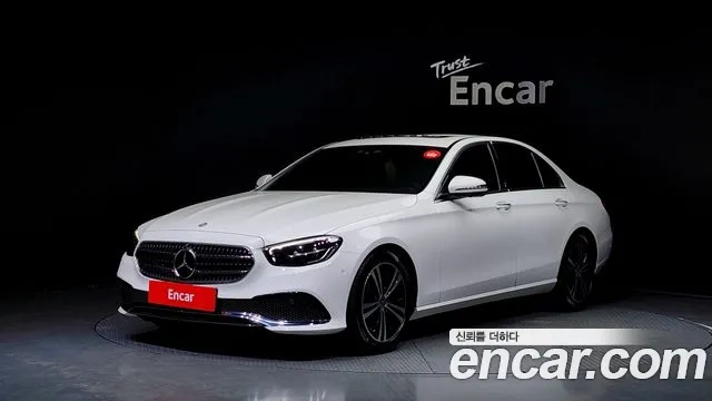 Mercedes-Benz E-Class W213 2021 Белый из Кореи